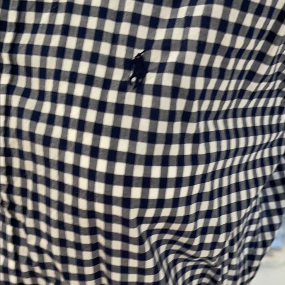 Button up - Picture 3 of 4